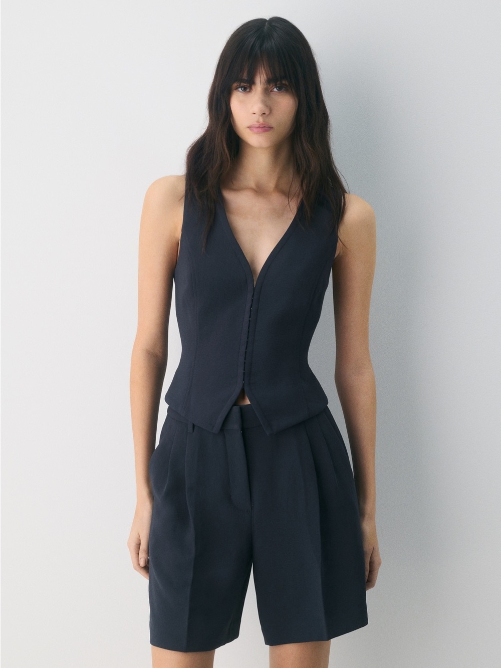 Aritzia Wilfred Attire Vest